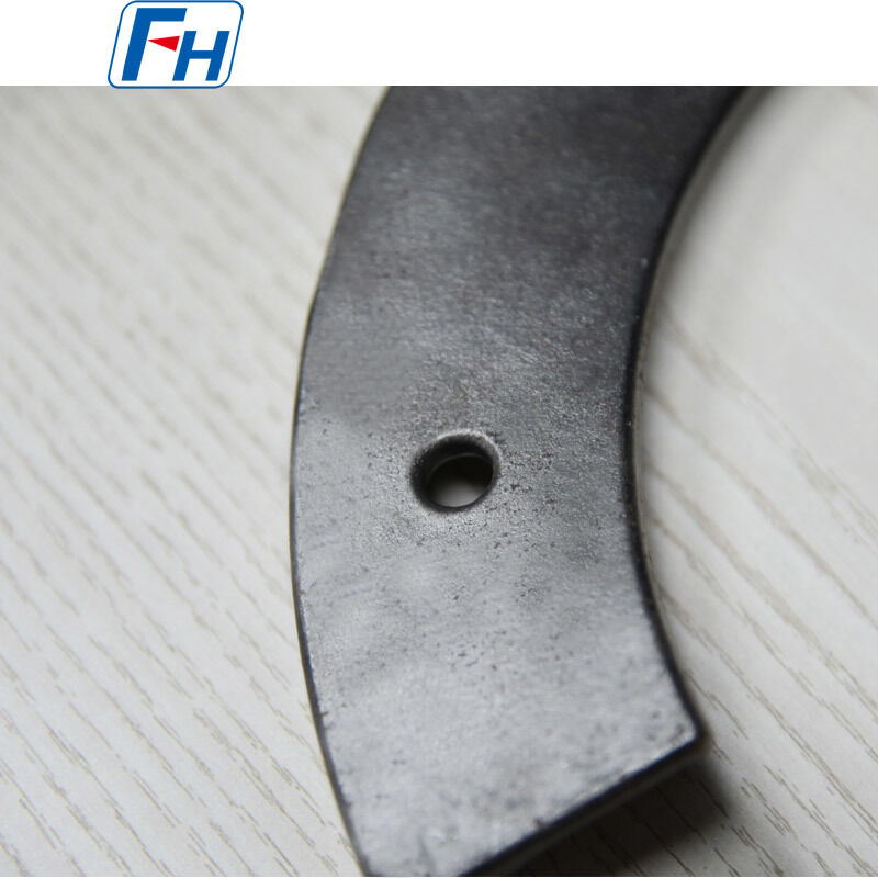 ใบสึกของเครื่องผสมคอนกรีต (แบบโค้ง) | ใบมีดโลหะผสม Ni-Hard FH®